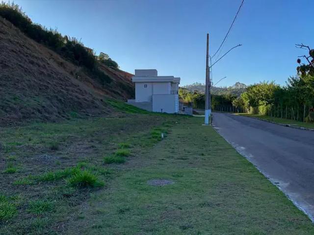 Terreno em Condomínio para Venda em Juiz de Fora/MG São Pedro