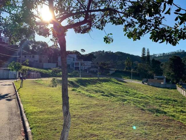 Terreno em Condomínio para Venda em Juiz de Fora/MG São Pedro