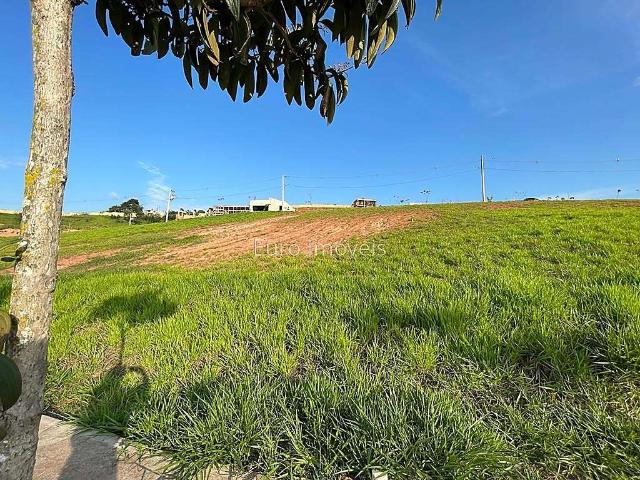 Terreno em Condomínio para Venda em Juiz de Fora/MG Salvaterra
