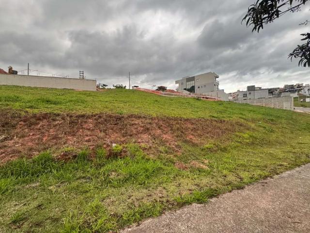 Terreno em Condomínio para Venda em Juiz de Fora/MG Salvaterra