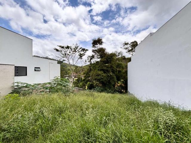 Terreno em Condomínio para Venda em Juiz de Fora/MG Salvaterra