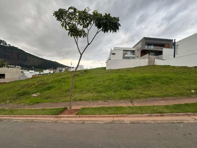 Terreno em Condomínio para Venda em Juiz de Fora/MG Salvaterra