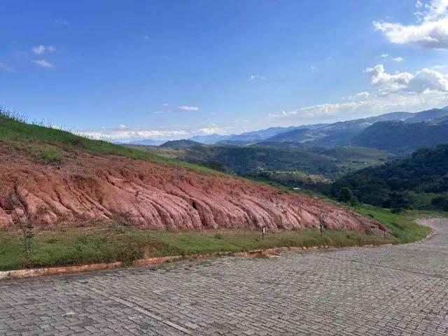 Terreno em Condomínio para Venda em Juiz de Fora/MG Salvaterra