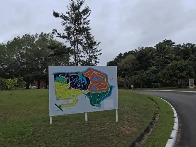 Terreno em Condomínio para Venda em Lauro de Freitas/BA Portão