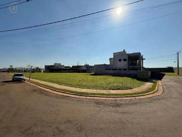 Terreno em Condomínio para Venda em Londrina/PR Marumbi