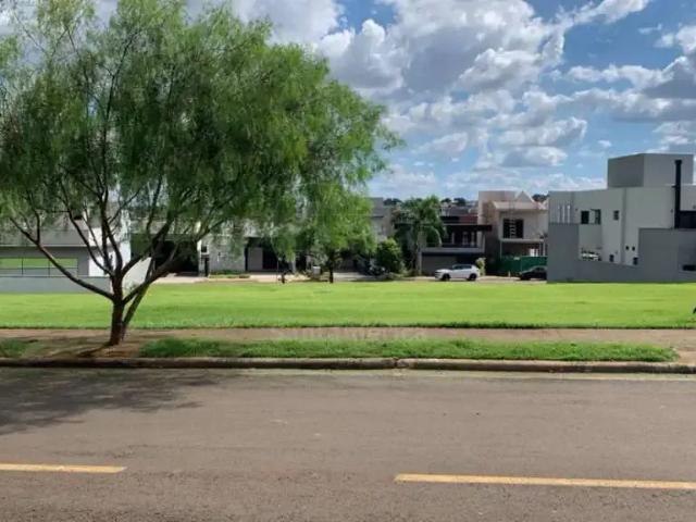 Terreno em Condomínio para Venda em Londrina/PR Parque Tauá