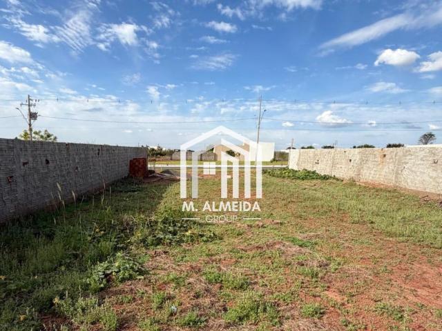Terreno em Condomínio para Venda em Mandaguaçu/PR Centro