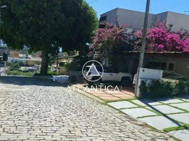 Terreno em Condomínio para Venda em Macaé/RJ Glória