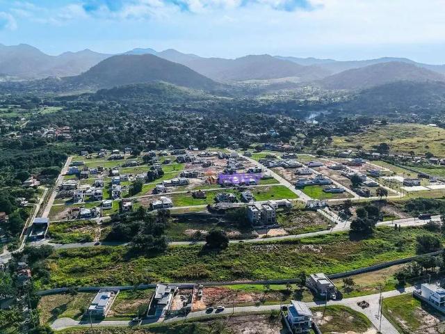 Terreno em Condomínio para Venda em Maricá/RJ Ubatiba