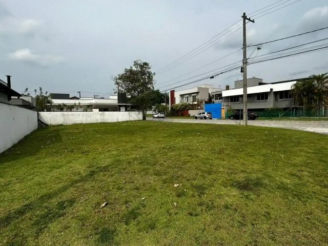 Terreno em Condomínio para Venda em Mogi das Cruzes/SP Botujuru