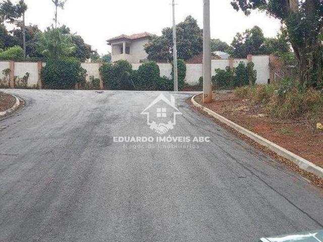 Terreno em Condomínio para Venda em Mogi