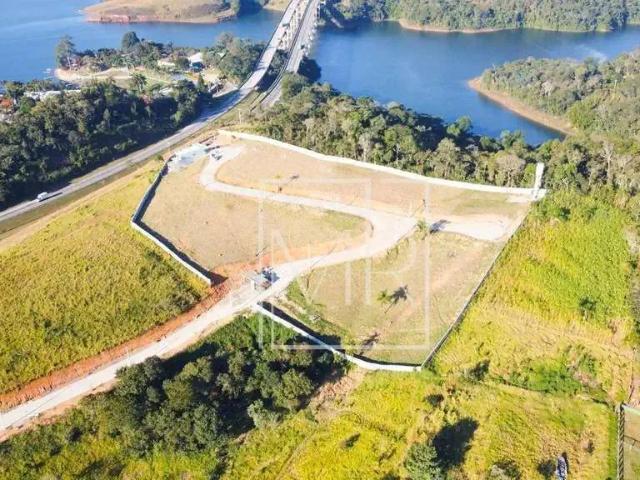 Terreno em Condomínio para Venda em Nazaré Paulista/SP Centro