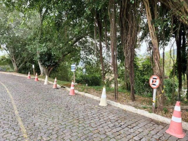 Terreno em Condomínio para Venda em Niterói/RJ Camboinhas