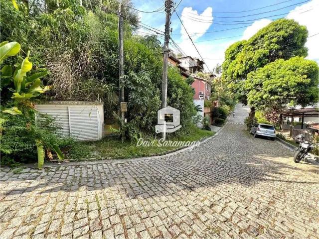 Terreno em Condomínio para Venda em Niterói/RJ Badu