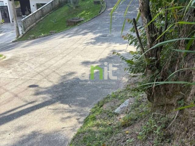 Terreno em Condomínio para Venda em Niterói/RJ Maria Paula