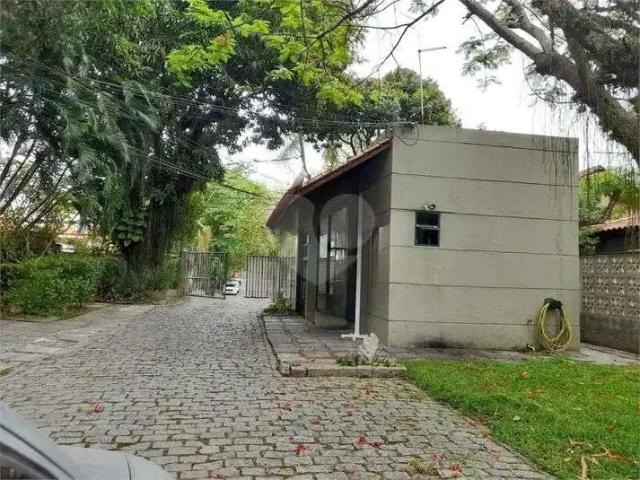 Terreno em Condomínio para Venda em Niterói/RJ Maria Paula