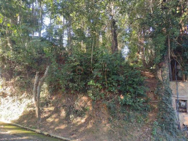 Terreno em Condomínio para Venda em Niterói/RJ Sapê