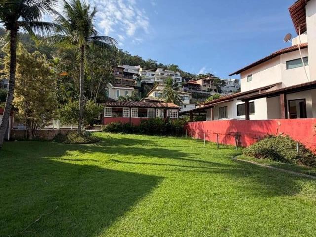 Terreno em Condomínio para Venda em Niterói/RJ Piratininga