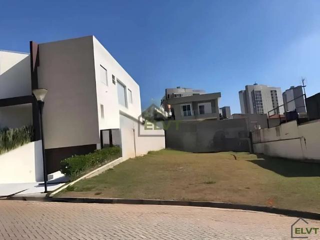 Terreno em Condomínio para Venda em Osasco/SP Umuarama