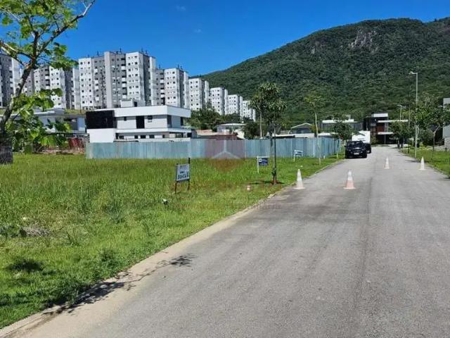 Terreno em Condomínio para Venda em Palhoça/SC Pedra Branca