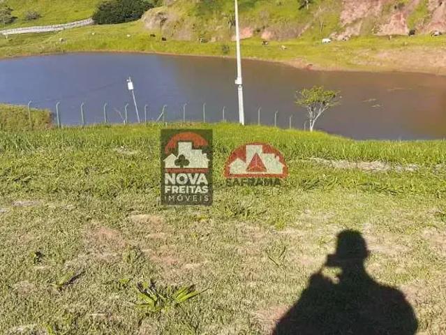 Terreno em Condomínio para Venda em Paraibuna/SP Quinta dos Lagos
