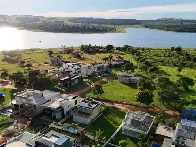 Terreno em Condomínio para Venda em Paranapanema/SP Terras de Jurumirim