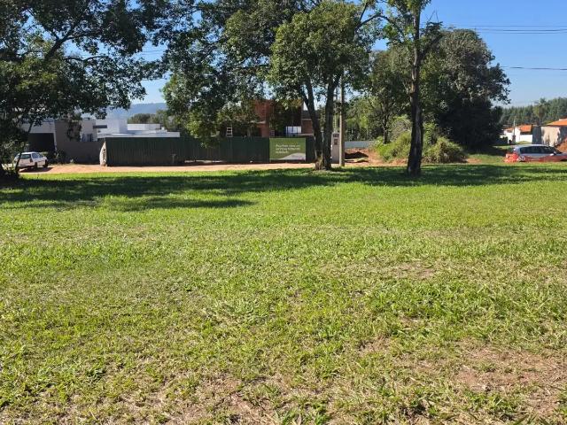 Terreno em Condomínio para Venda em Pardinho/SP Ninho Verde II