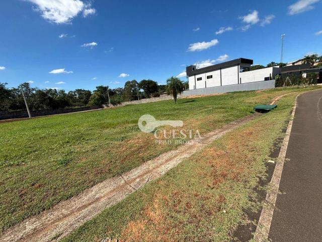 Terreno em Condomínio para Venda em Pardinho/SP Ninho Verde