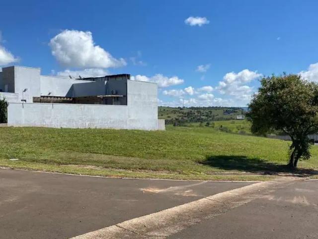 Terreno em Condomínio para Venda em Pardinho/SP Centro