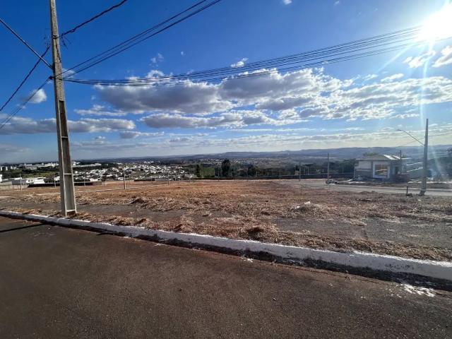 Terreno em Condomínio para Venda em Patos de Minas/MG Alto dos Caiçaras