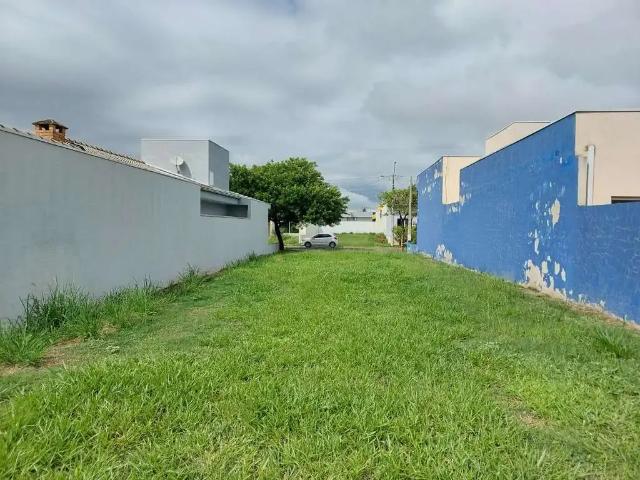 Terreno em Condomínio para Venda em Paulínia/SP Campos do Conde II