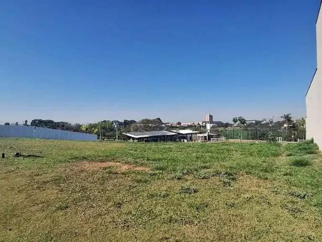 Terreno em Condomínio para Venda em Paulínia/SP Jardim Ypê