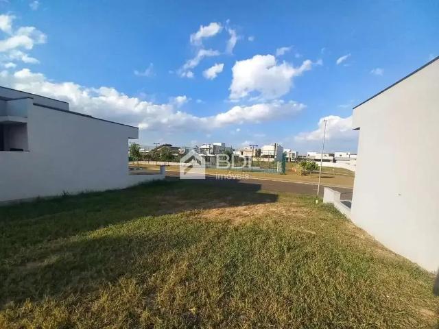 Terreno em Condomínio para Venda em Paulínia/SP Jardim Ypê