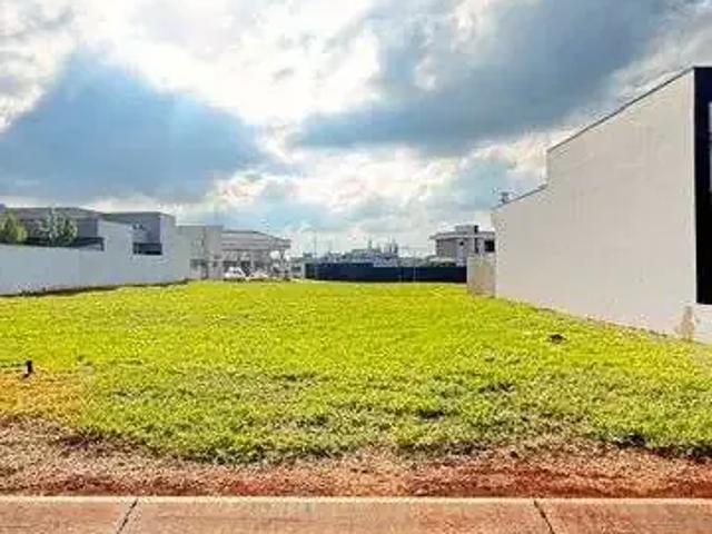 Terreno em Condomínio para Venda em Paulínia/SP Jardim Pari
