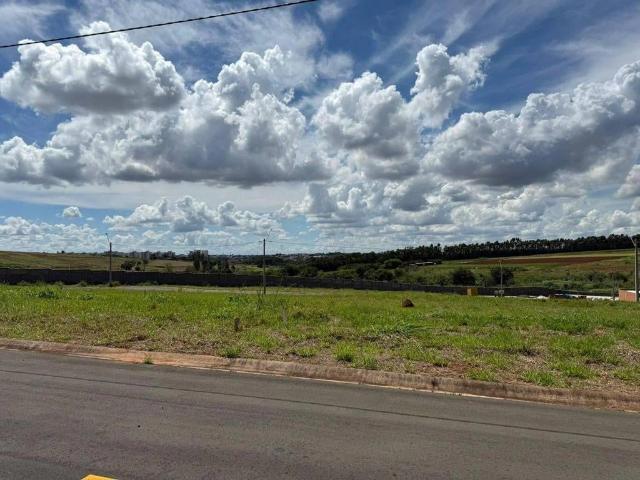 Terreno em Condomínio para Venda em Paulínia/SP São Bento