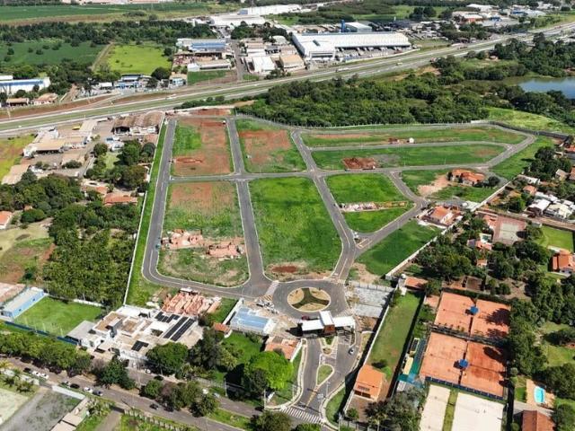 Terreno em Condomínio para Venda em Paulínia/SP Santa Terezinha