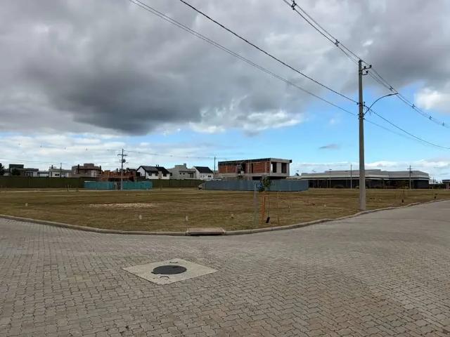 Terreno em Condomínio para Venda em Pelotas/RS Laranjal