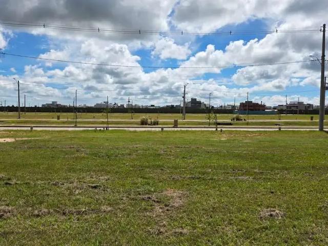 Terreno em Condomínio para Venda em Pelotas/RS Laranjal