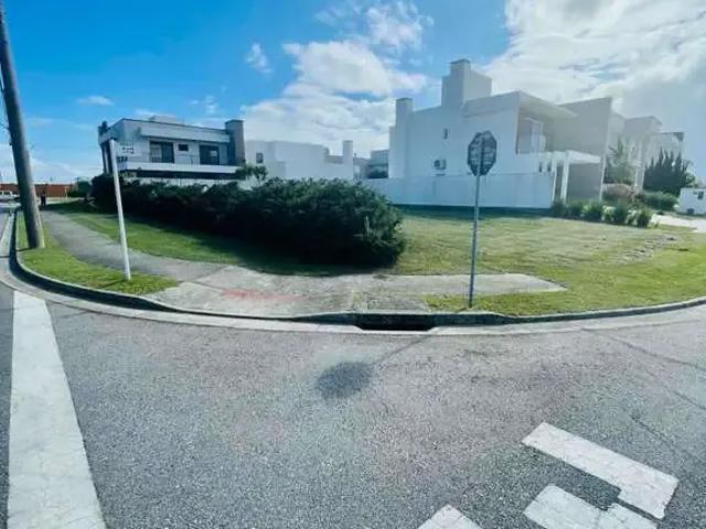 Terreno em Condomínio para Venda em Pelotas/RS Laranjal