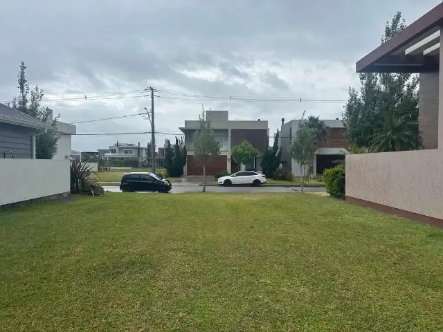Terreno em Condomínio para Venda em Pelotas/RS Laranjal