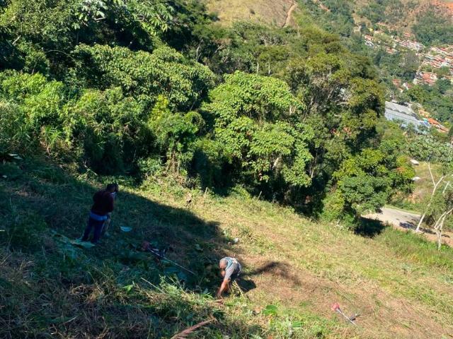 Terreno em Condomínio para Venda em Petrópolis/RJ Itaipava