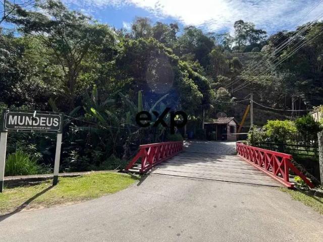 Terreno em Condomínio para Venda em Petrópolis/RJ Itaipava