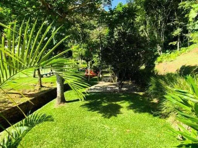 Terreno em Condomínio para Venda em Petrópolis/RJ Itaipava