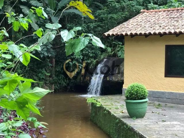 Terreno em Condomínio para Venda em Petrópolis/RJ Itaipava