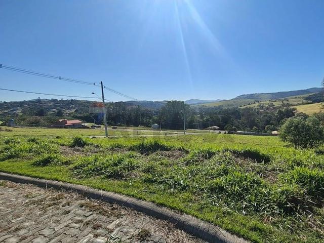 Terreno em Condomínio para Venda em Piracaia/SP Batatuba