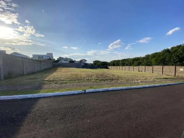 Terreno em Condomínio para Venda em Piracicaba/SP Campestre