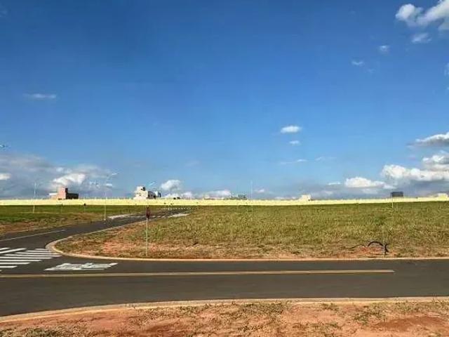 Terreno em Condomínio para Venda em Piratininga/SP Guestier Residencial Boutique