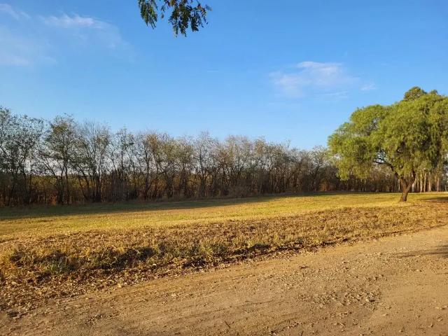 Terreno em Condomínio para Venda em Porangaba/SP Ninho Verde