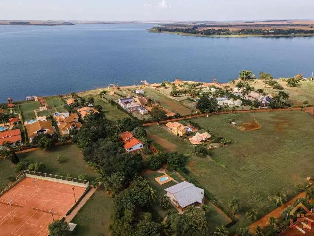 Terreno em Condomínio para Venda em Primeiro de Maio/PR Centro