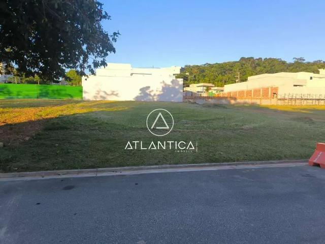 Terreno em Condomínio para Venda em Rio das Ostras/RJ Alphaville